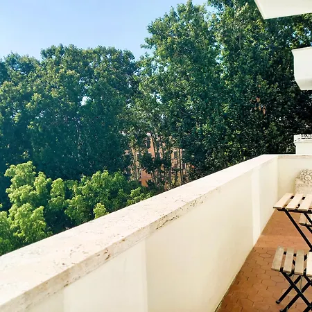 Urban Living - Center - Vatican - Metro